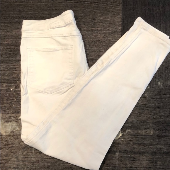 White jeans - Picture 1 of 3